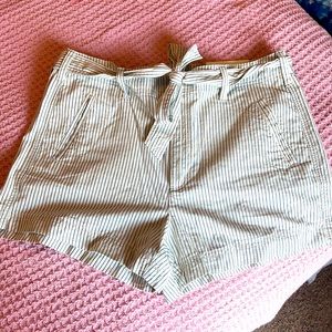 High rise American eagle cotton shorts.. NWT